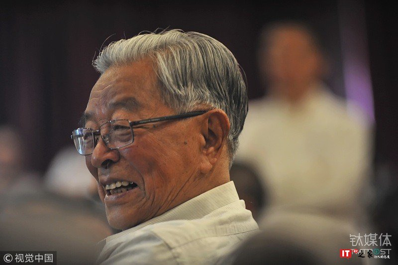 90岁的褚时健告诫创业者：年轻人不要太心急