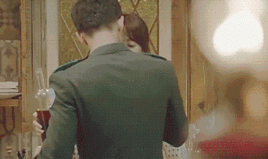 5秒优雅开瓶,这才是喝红酒的正确方式 | 生活方式