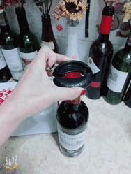 5秒优雅开瓶,这才是喝红酒的正确方式 | 生活方式