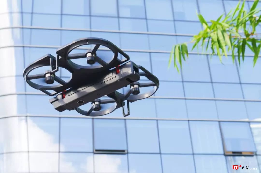 带上无人机去旅行,朋友圈旅游摄影大赛冠军非你莫属 | 钛空舱