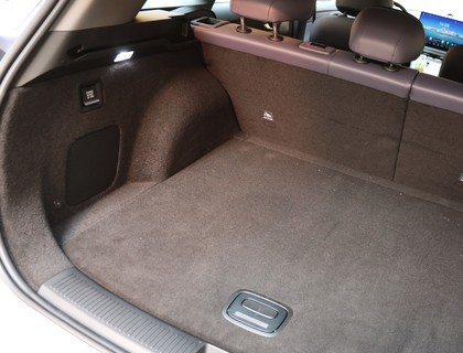 试驾尚界H5：上汽+华为 体验“形意合一”的科技豪华