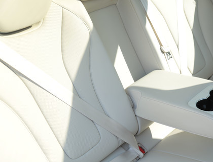 全新智界R7体验:有颜更有料纯血鸿蒙直戳年轻人心巴