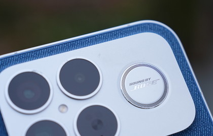 REDMI K90 Pro Max:最锋利的剑 刺破旗舰天花板