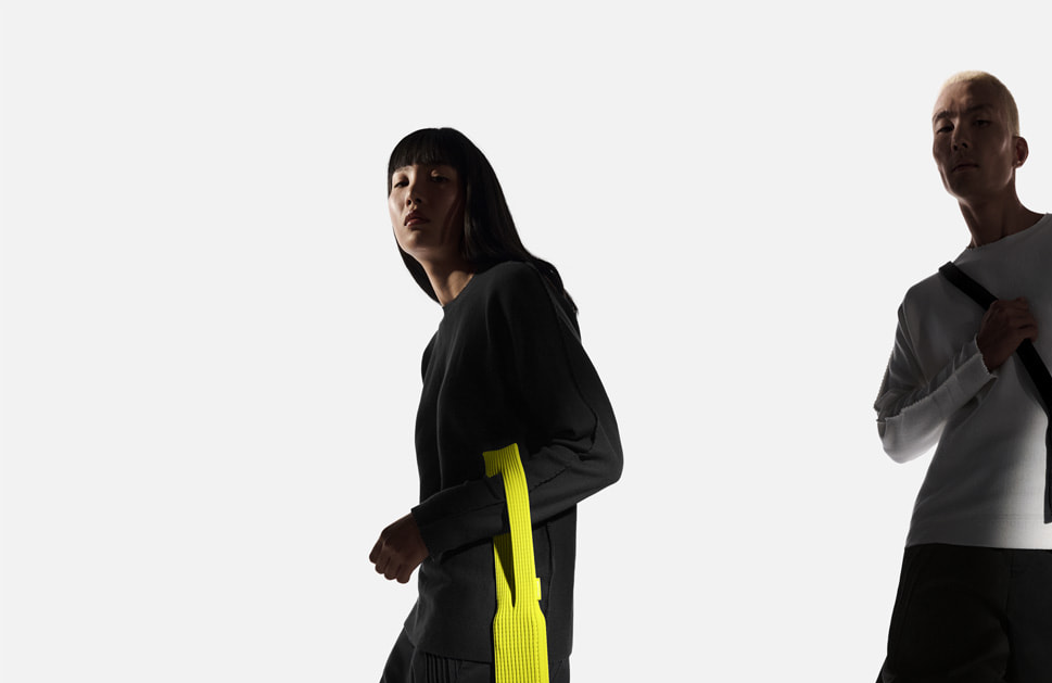 _“一块布”1299元起,苹果与三宅一生合推新配件iPhone Pocket_“一块布”1299元起,苹果与三宅一生合推新配件iPhone Pocket