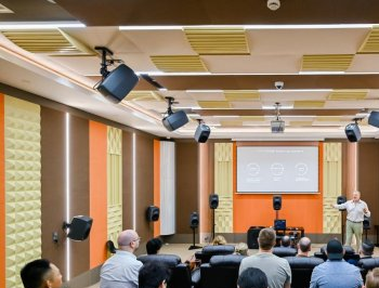 华为车载音频线_华为车载音响多少钱_