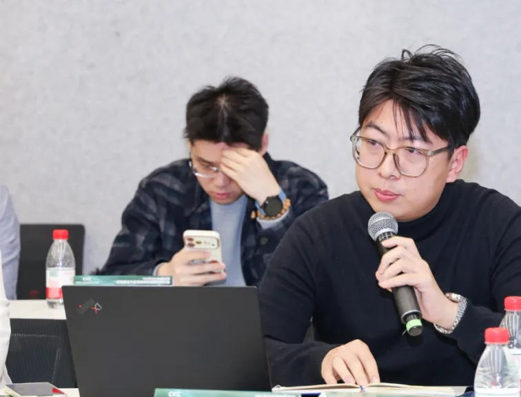 算力狂飙，绿电何解？一场深度研讨会揭示“算电协同”破局之道__算力狂飙，绿电何解？一场深度研讨会揭示“算电协同”破局之道