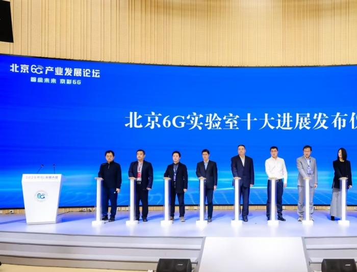 歼10歼20亮相建党百年大会_中信集团勇于创新_