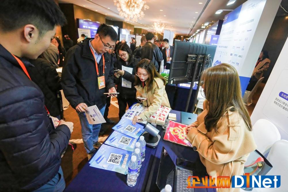 甲方乙方主持人是谁__参加甲方年会发言稿